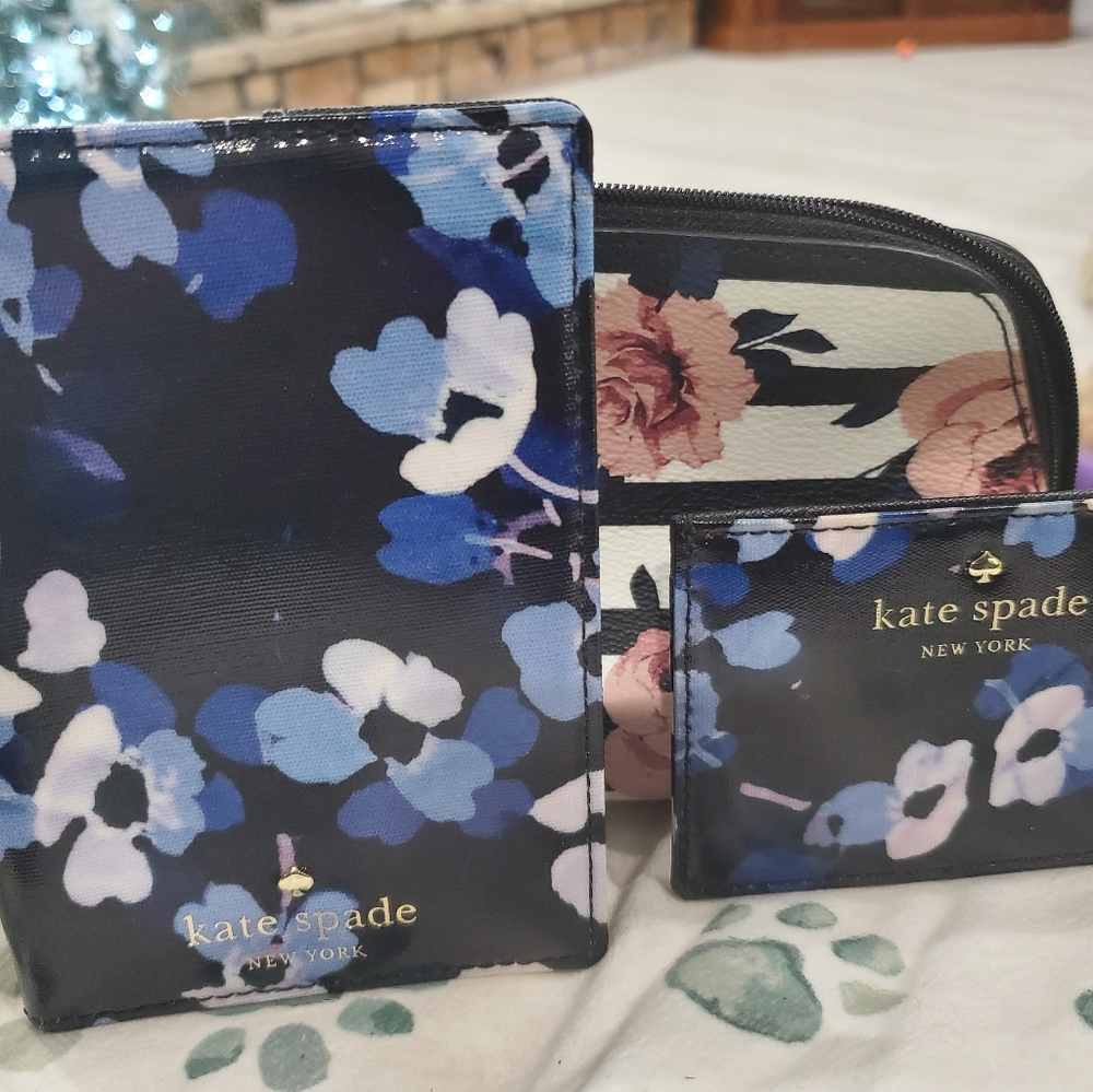 Kate Spade floral  *PASSPORT WALLET* only